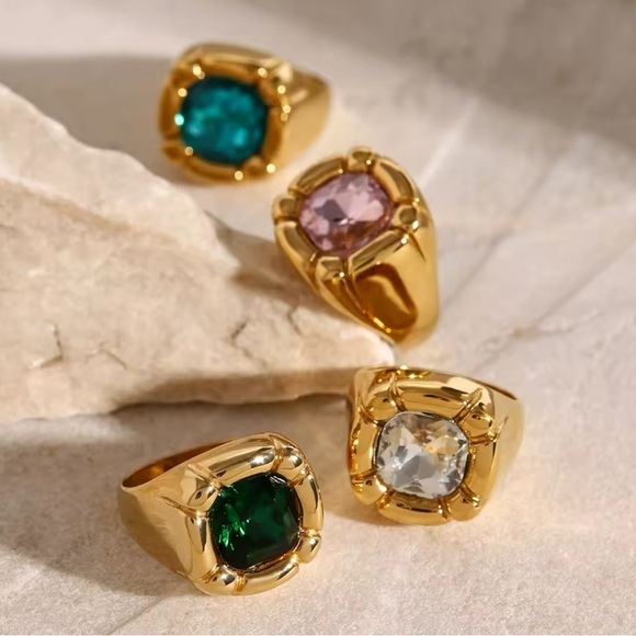 Emerald 18K Gold Stainless Steel Waterproof Gemstone Ring - Picture 5 of 15